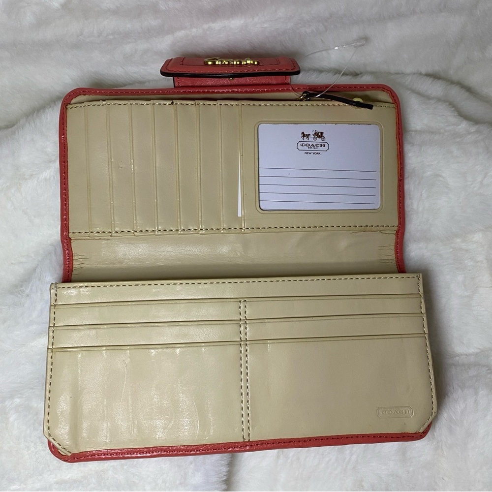 NWOT Vintage Coach Ashley Dotted OP Art Sateen Salmon C's/Leather Trim Wallet - Picture 8 of 9